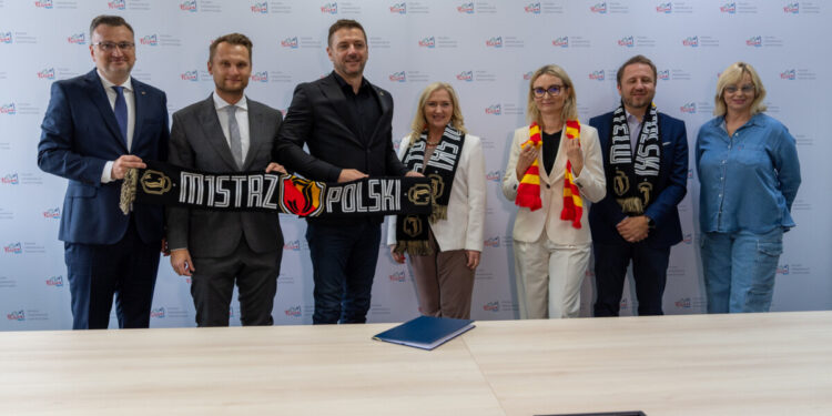 Jagiellonia będzie promowała Polskę za granicą