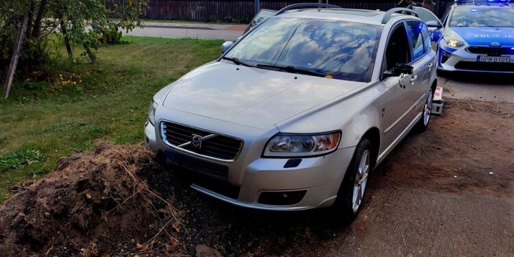 Spowodował kolizję i uciekł, miał ponad 3,5 promila