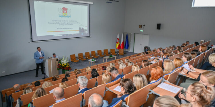 Nauczyciel jako doradca społeczny i zawodowy