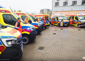 10 nowych ambulansów wesprze system ratownictwa medycznego w województwie