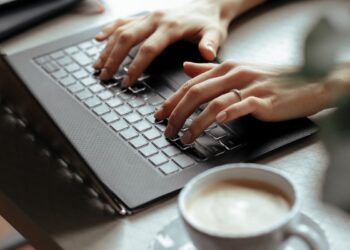 O wakacje składkowe wnioskowało już 333 tys. przedsiębiorców