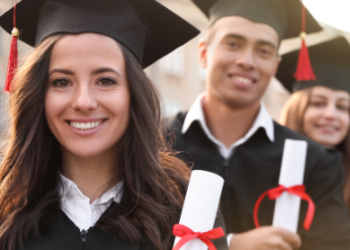 Prawie 2 mln złotych dofinansowania z NAWA na umiędzynarodowienie Szkoły Doktorskiej UMB!