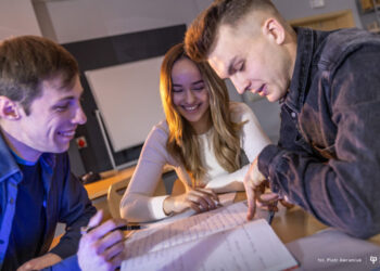 Studia inżynierskie na kierunku logistyka na Wydziale Inżynierii Zarządzania Politechniki Białostockiej otrzymały certyfikat European Logistics Association