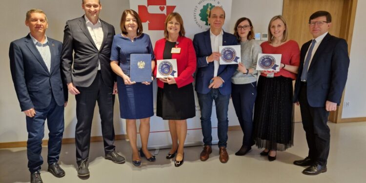 „Wymagaj jakości” – UDSK z prestiżowym certyfikatem potwierdzającym najwyższe standardy opieki