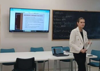 Niecodzienne zajęcia z prawa pracy w Zespole Szkół nr 15 przy Uniwersyteckim Dziecięcym Szpitalu Klinicznym w Białymstoku