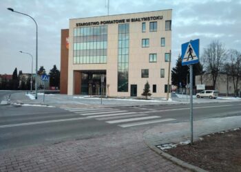 Przeprowadzka do nowego budynku Starostwa Powiatowego w Białymstoku