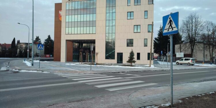 Przeprowadzka do nowego budynku Starostwa Powiatowego w Białymstoku