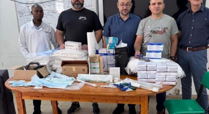 Dr Tomasz Parol z UDSK z misją w Rwandzie w Afryce