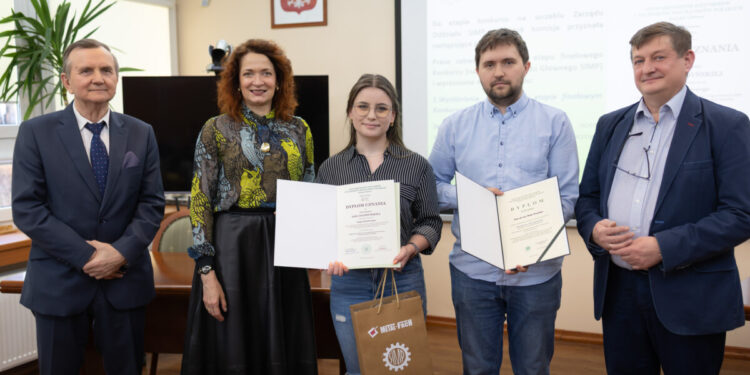 Najlepsze prace dyplomowe o profilu mechanicznym w Politechnice Białostockiej nagrodzone