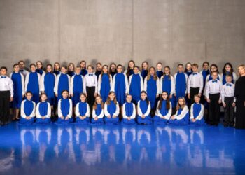 KWIECIEŃ W OPERZE I FILHARMONII PODLASKIEJ