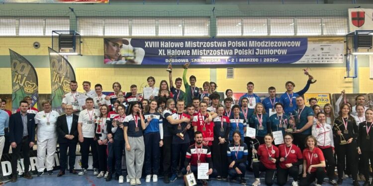 Brązowy medal Halowych Mistrzostw Polski 2025 łuk olimpijski