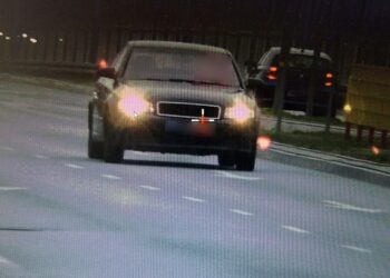 Przekroczył prędkość i nie zatrzymał się do kontroli