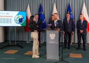 Coraz więcej podlaskich samorządów korzysta z programu „Opieka wytchnieniowa”