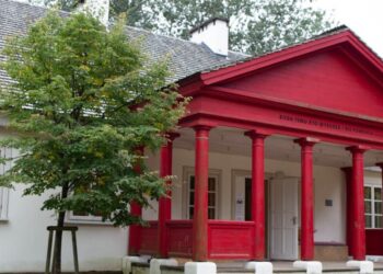 plenerowy spektakl muzyczny w Krasnogrudzie