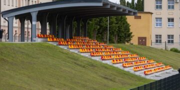 Otwarcie stadionu miejskiego w Czarnej Białostockiej