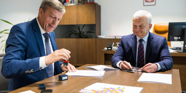 Dotacje dla strażaków-ochotników z powiatu łomżyńskiego i kolneńskiego