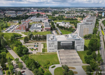 Rekrutacja uzupełniająca na studia stacjonarne na Politechnice Białostockiej uruchomiona. Do wyboru 25 kierunków studiów pierwszego i 3 kierunki studiów drugiego stopnia.