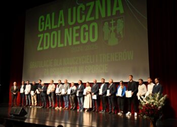 Stypendia i nagrody w ramach programu „Zdolny Suwalczanin” oraz za osiągnięcia sportowe