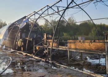 Pożar hali warsztatowej przy ul. Hotelowej w Białymstoku