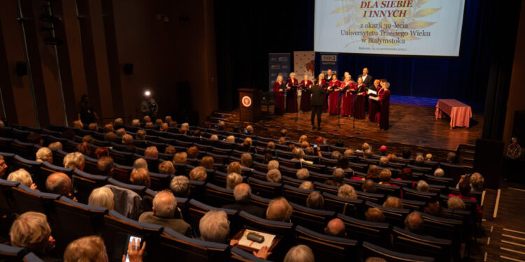 Uniwersytetu Trzeciego Wieku obchodzi jubileusz 30-lecia