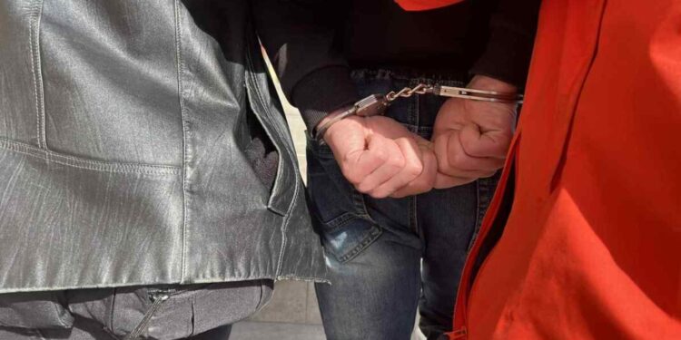 Kolejny złodziej roweru i hulajnogi w rękach policjantów