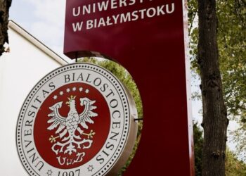 Trwała podwyżka, a nie tylko okresowy dodatek. Mocny głos świata nauki podczas Forum Spójności