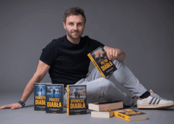 Bramkarz reprezentacji Polski, Kamil Grabara, wygrał aukcję WOŚP i… padł ofiarą morderstwa!