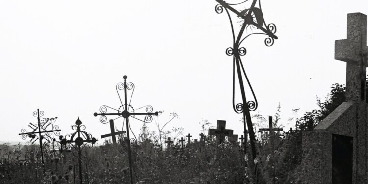 Nagrobny krzyż kowalski na Podlasiu