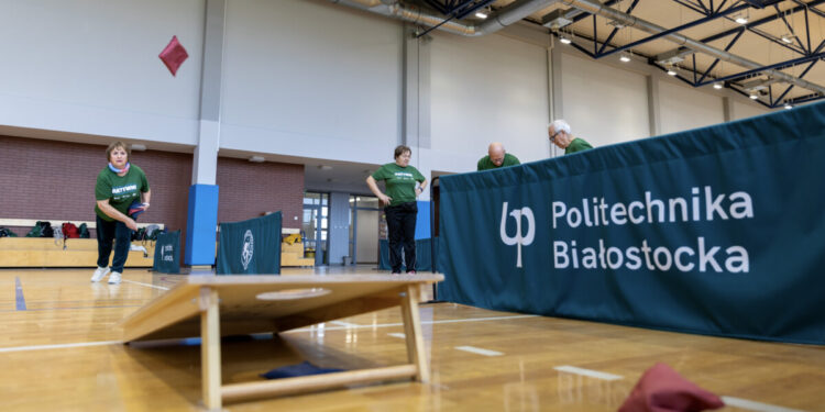 Nieustannie aktywni – Igrzyska Studentów Trzeciego Wieku w Politechnice Białostockiej