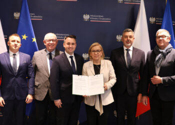 Wodociągi Białostockie podpisały umowę na „Wirtualną Elektrownię OZE” – nowy krok w transformacji energetycznej Białegostoku