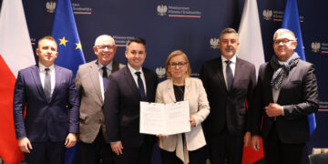 Wodociągi Białostockie podpisały umowę na „Wirtualną Elektrownię OZE” – nowy krok w transformacji energetycznej Białegostoku