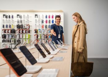 iSpot świętuje otwarcie 50. salonu w Polsce. iSpot Apple Premium Reseller wchodzi do Białegostoku.