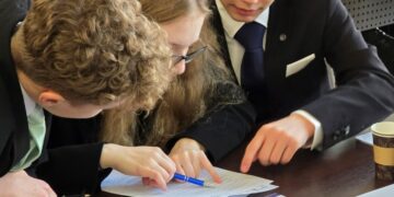 Ubezpieczenia społeczne 577 uczniów z 25 szkół ponadpodstawowych w województwie podlaskim dzisiaj sprawdzi swoją wiedzę