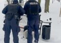 POLICJANCI POMOGLI KOBIECIE