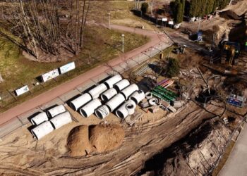 Modernizacja kanalizacji deszczowej: Prezydent Suwałk wizytuje plac budowy