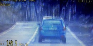 PIERWSZE ZATRZYMANE PRAWO JAZDY ZA NADMIERNĄ PRĘDKOŚĆ POZA OBSZAREM ZABUDOWANYM