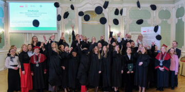 Graduacja na studiach MBA z zintegrowanych z badaniami klinicznymi i biobankowaniem