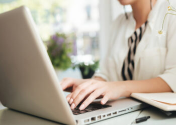 Umowy o dzieło w raporcie ZUS w większości zawierane na okresy nie dłuższe niż 9 dni