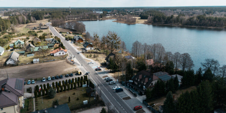 Otwarcie drogi i wodociągu w gminie Płaska