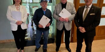 Prezydent Suwałk podpisał pierwsze umowy na dofinansowanie przyłączy kanalizacyjnych