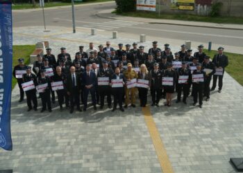 Powiat białostocki wsparł 55 jednostek OSP i białostocką PSP kwotą 415600 zł