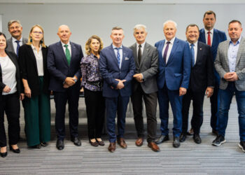 Blisko 8 mln zł na modernizację sieci wodociągowych i odnawialne źródła energii