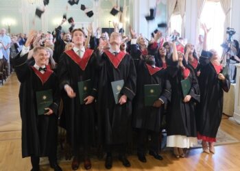 Absolwenci kierunku Lekarskiego w języku angielskim