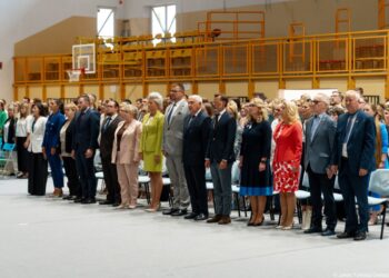 Uroczystość wręczenia aktów mianowania nauczycielom w Szkole Podstawowej nr 50 w Białymstoku