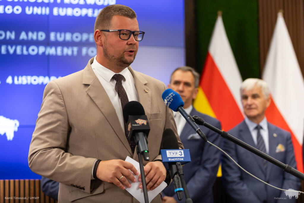Konferencja prasowa przed II Forum Spójności i Rozwoju Granicznego UE, przedstawiciele władz województwa podlaskiego i Białegostoku