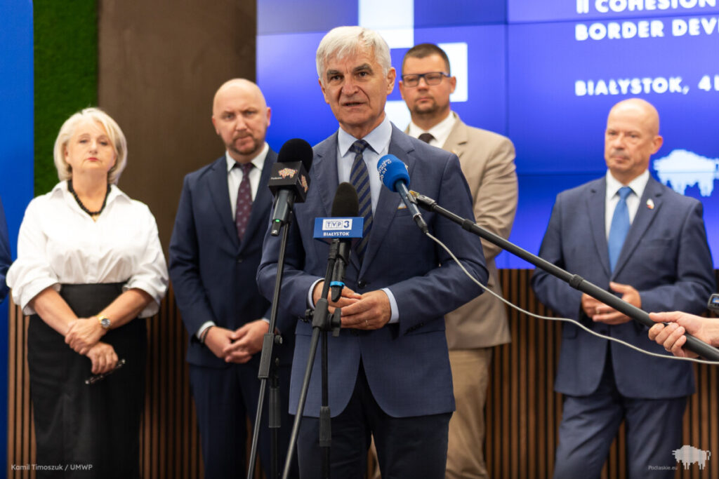 Konferencja prasowa przed II Forum Spójności i Rozwoju Granicznego UE, przedstawiciele władz województwa podlaskiego i Białegostoku