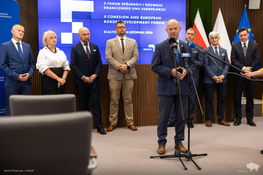 Konferencja prasowa przed II Forum Spójności i Rozwoju Granicznego UE, przedstawiciele władz województwa podlaskiego i Białegostoku