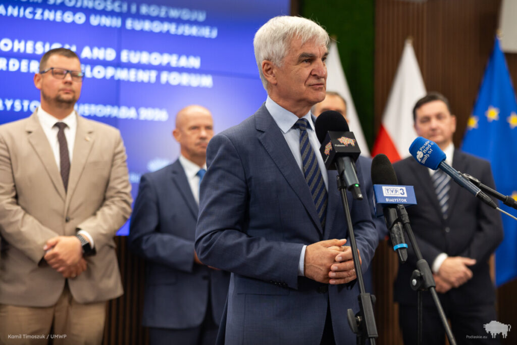 Konferencja prasowa przed II Forum Spójności i Rozwoju Granicznego UE, przedstawiciele władz województwa podlaskiego i Białegostoku