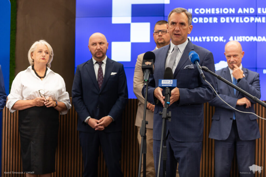 Konferencja prasowa przed II Forum Spójności i Rozwoju Granicznego UE, przedstawiciele władz województwa podlaskiego i Białegostoku