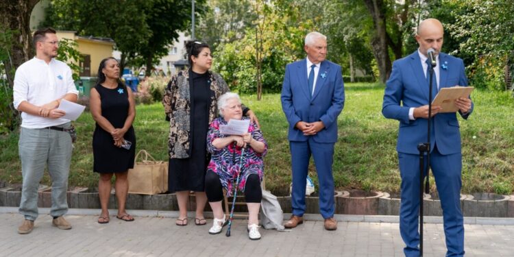 Odsłonięcie Kamieni Pamięci rodziny Atłasowiczów w Białymstoku